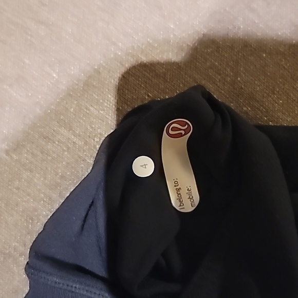 Lululemon pants - Picture 5 of 5